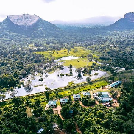 Sigiriya King'S Resort Dış mekan fotoğraf