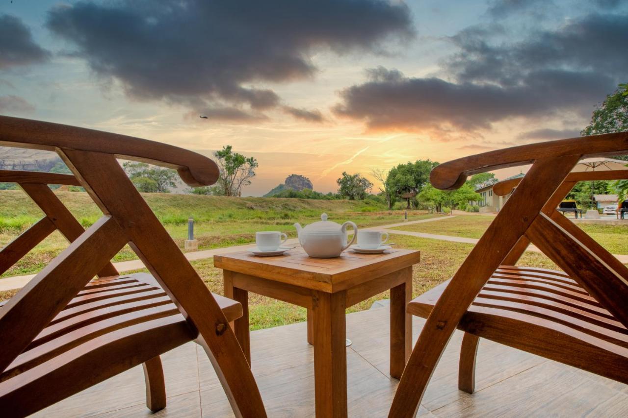 Sigiriya King'S Resort Dış mekan fotoğraf